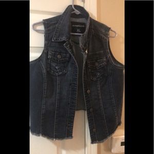 Jean Vest